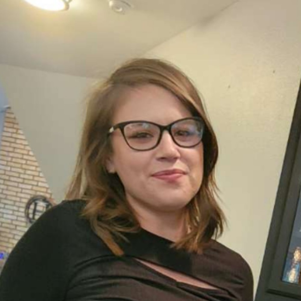 Meet your Posher, Kayla